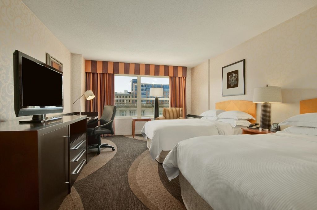 Hilton Madison Monona Terrace Hotel Room photo